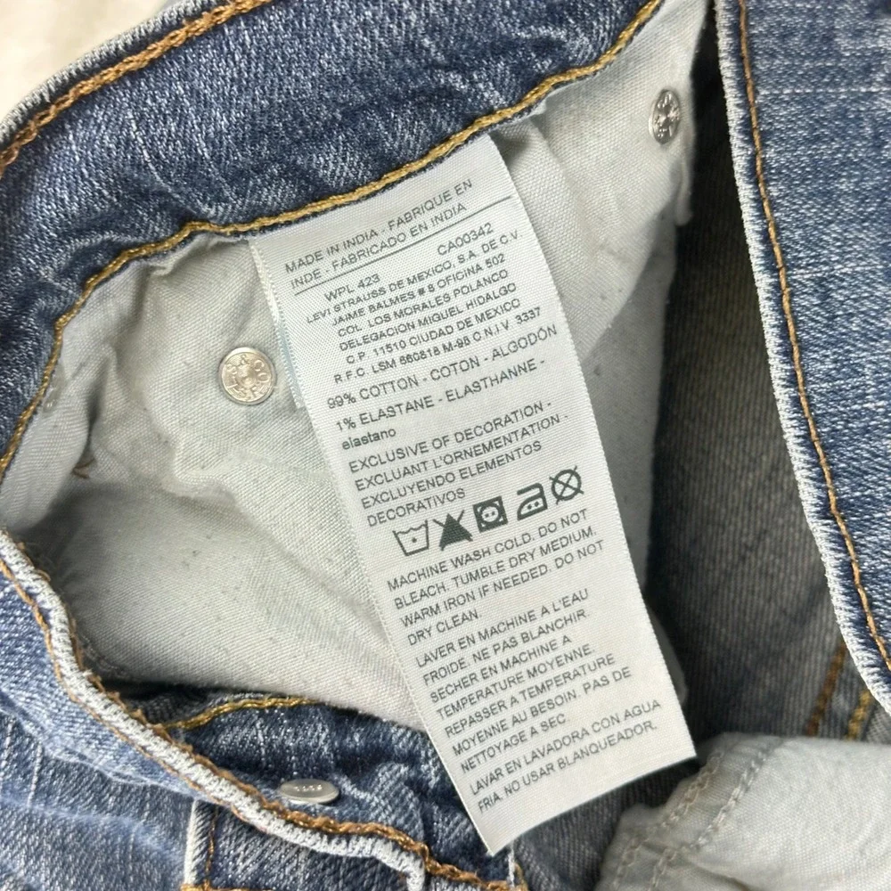 Signature by Levi Strauss signature by